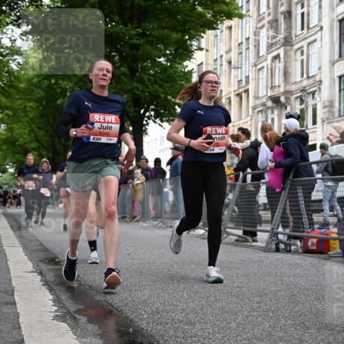 14.06.2026 - REWE Women's Run J. Mangold http://msf.ph/oto/9759607 14.06.2026 11:01:52 Ziel 5027, 5049, 5310, 5514, 5561, 5601, 5608, 5610, 5689, 5853, 5865, 5882, 5992, 6060 meine-sportfotos.de