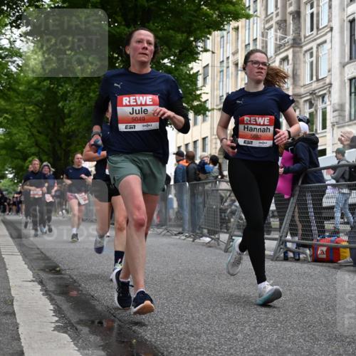 14.06.2026 - REWE Women's Run J. Mangold http://msf.ph/oto/9759611 14.06.2026 11:01:53 Ziel 5027, 5049, 5192, 5310, 5514, 5561, 5601, 5608, 5610, 5689, 5865, 5882, 6060 meine-sportfotos.de