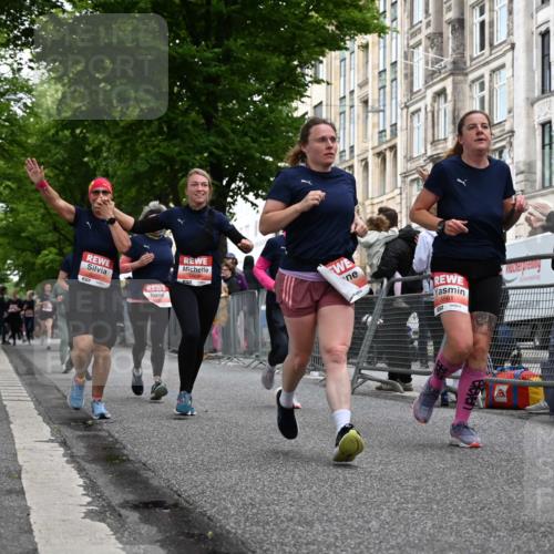 14.06.2026 - REWE Women's Run J. Mangold http://msf.ph/oto/9759638 14.06.2026 11:01:56 Ziel 5027, 5049, 5192, 5261, 5310, 5511, 5514, 5561, 5601, 5608, 5689, 5865, 5882 meine-sportfotos.de