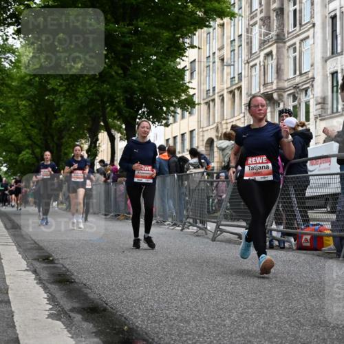 14.06.2026 - REWE Women's Run J. Mangold http://msf.ph/oto/9759677 14.06.2026 11:02:02 Ziel 5192, 5261, 5309, 5511, 5579, 5685, 5689, 5780, 5932 meine-sportfotos.de