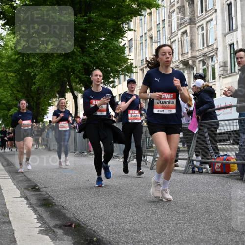 14.06.2026 - REWE Women's Run J. Mangold http://msf.ph/oto/9759707 14.06.2026 11:02:06 Ziel 5176, 5261, 5309, 5377, 5579, 5685, 5780, 5932 meine-sportfotos.de