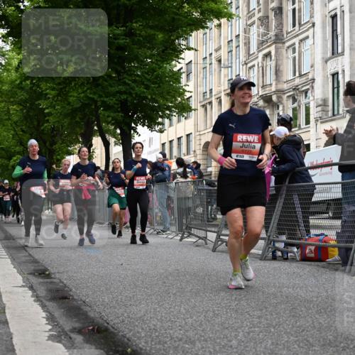 14.06.2026 - REWE Women's Run J. Mangold http://msf.ph/oto/9759754 14.06.2026 11:02:15 Ziel 5133, 5179, 5644, 5704, 5777, 5802, 5935 meine-sportfotos.de