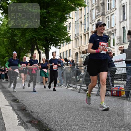 14.06.2026 - REWE Women's Run J. Mangold http://msf.ph/oto/9759756 14.06.2026 11:02:16 Ziel 5133, 5179, 5540, 5644, 5704, 5777, 5802, 5935 meine-sportfotos.de