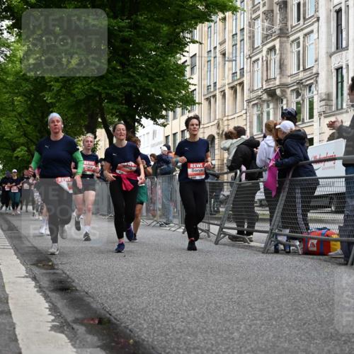 14.06.2026 - REWE Women's Run J. Mangold http://msf.ph/oto/9759760 14.06.2026 11:02:17 Ziel 5133, 5179, 5372, 5428, 5540, 5644, 5704, 5777, 5802, 5935 meine-sportfotos.de
