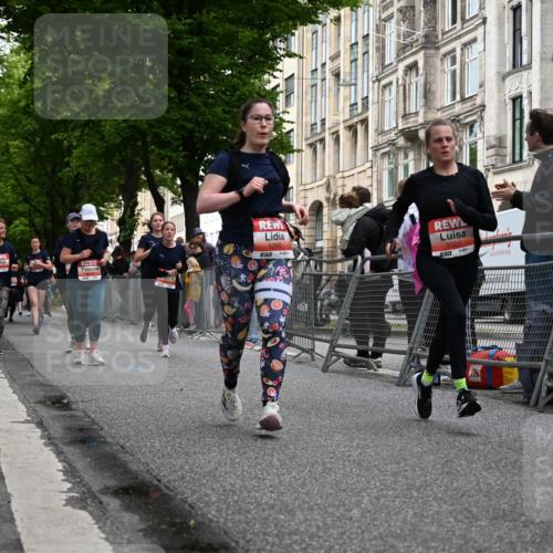 14.06.2026 - REWE Women's Run J. Mangold http://msf.ph/oto/9759828 14.06.2026 11:02:24 Ziel 5179, 5260, 5372, 5373, 5428, 5521, 5540, 5567, 5650, 5814, 5935, 5991 meine-sportfotos.de