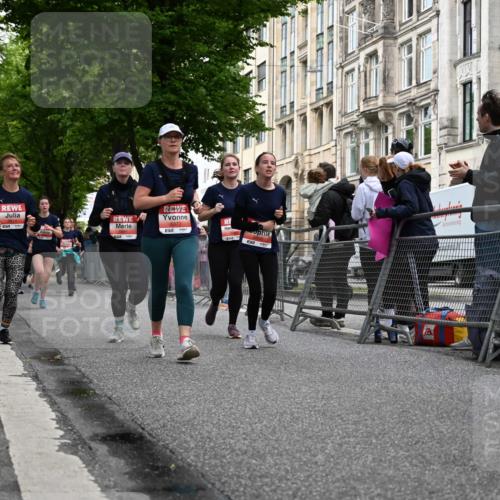 14.06.2026 - REWE Women's Run J. Mangold http://msf.ph/oto/9759839 14.06.2026 11:02:26 Ziel 5260, 5372, 5373, 5428, 5503, 5521, 5528, 5529, 5530, 5540, 5567, 5650, 5814, 5991 meine-sportfotos.de