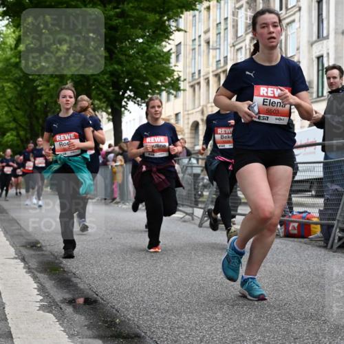 14.06.2026 - REWE Women's Run J. Mangold http://msf.ph/oto/9759886 14.06.2026 11:02:31 Ziel 5243, 5373, 5482, 5503, 5528, 5529, 5530, 5567, 5572, 5650, 5814, 5991, 6006 meine-sportfotos.de