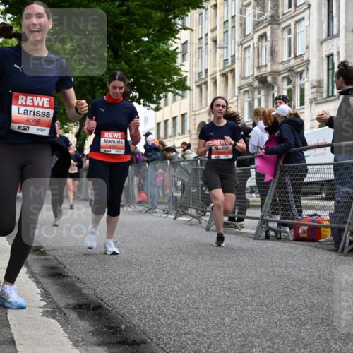 14.06.2026 - REWE Women's Run J. Mangold http://msf.ph/oto/9759917 14.06.2026 11:02:36 Ziel 5161, 5243, 5247, 5482, 5503, 5512, 5528, 5529, 5530, 5572, 5688, 6006 meine-sportfotos.de