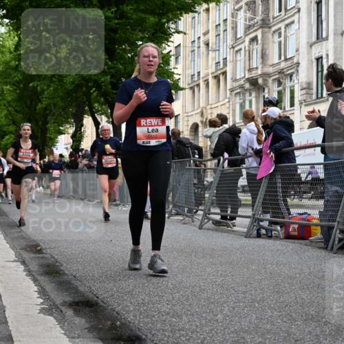 14.06.2026 - REWE Women's Run J. Mangold http://msf.ph/oto/9759933 14.06.2026 11:02:39 Ziel 5077, 5161, 5247, 5482, 5512, 5688, 5798, 5838, 6006 meine-sportfotos.de