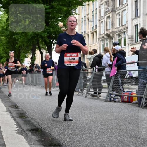 14.06.2026 - REWE Women's Run J. Mangold http://msf.ph/oto/9759935 14.06.2026 11:02:40 Ziel 5077, 5161, 5247, 5482, 5512, 5688, 5798, 5838, 6006 meine-sportfotos.de