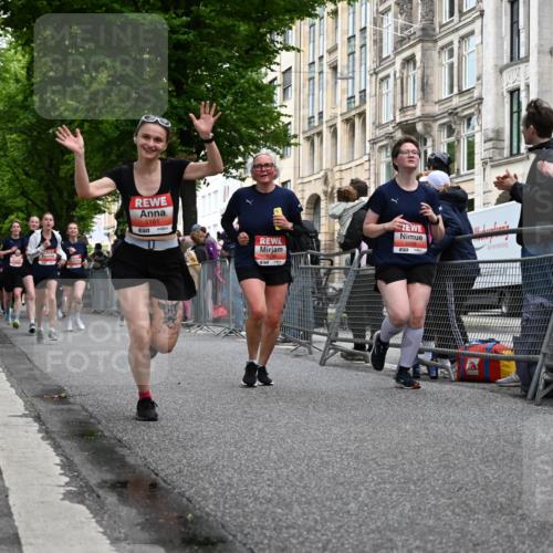 14.06.2026 - REWE Women's Run J. Mangold http://msf.ph/oto/9759947 14.06.2026 11:02:41 Ziel 5077, 5161, 5247, 5482, 5512, 5578, 5688, 5742, 5798, 5838, 6006 meine-sportfotos.de