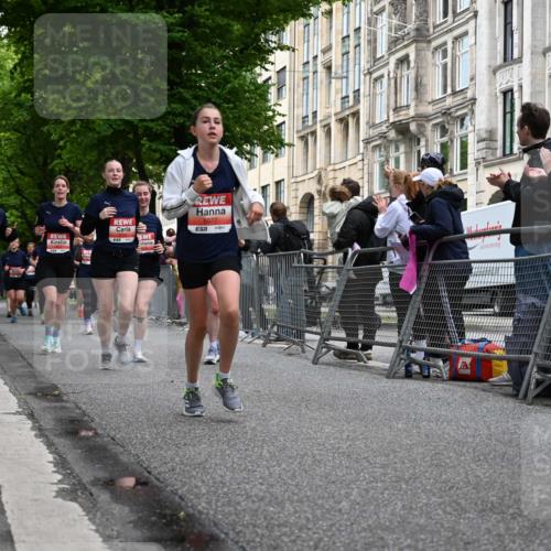 14.06.2026 - REWE Women's Run J. Mangold http://msf.ph/oto/9759961 14.06.2026 11:02:45 Ziel 5058, 5077, 5161, 5285, 5358, 5525, 5578, 5657, 5742, 5798, 5838, 5867 meine-sportfotos.de