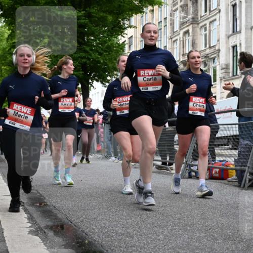 14.06.2026 - REWE Women's Run J. Mangold http://msf.ph/oto/9759980 14.06.2026 11:02:47 Ziel 5038, 5039, 5058, 5077, 5285, 5358, 5525, 5578, 5657, 5742, 5798, 5813, 5838, 5867 meine-sportfotos.de