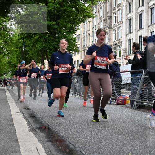14.06.2026 - REWE Women's Run J. Mangold http://msf.ph/oto/9760013 14.06.2026 11:02:50 Ziel 5038, 5039, 5058, 5285, 5331, 5358, 5449, 5525, 5557, 5578, 5657, 5742, 5750, 5751, 5783, 5784, 5795, 5813, 5867, 5890, 5891 meine-sportfotos.de