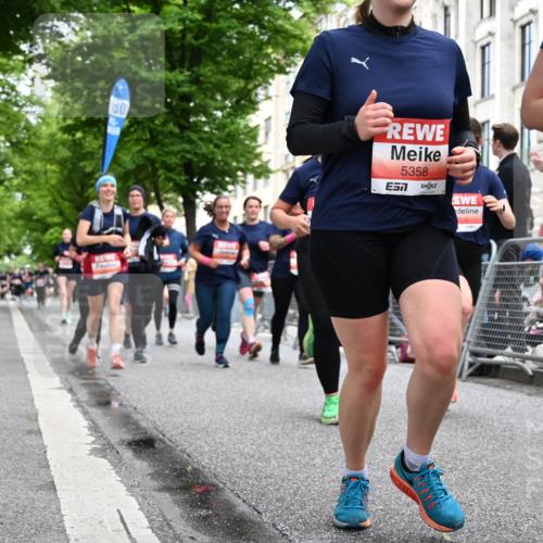 14.06.2026 - REWE Women's Run J. Mangold http://msf.ph/oto/9760022 14.06.2026 11:02:51 Ziel 5038, 5039, 5058, 5285, 5331, 5358, 5449, 5525, 5557, 5578, 5657, 5742, 5750, 5751, 5783, 5784, 5795, 5813, 5867, 5890, 5891, 5983 meine-sportfotos.de