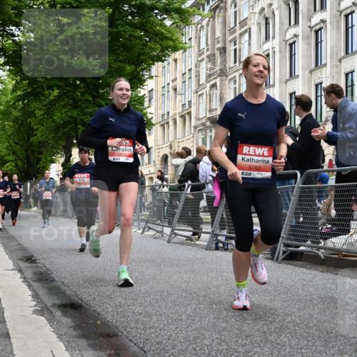 14.06.2026 - REWE Women's Run J. Mangold http://msf.ph/oto/9760054 14.06.2026 11:02:56 Ziel 5038, 5039, 5331, 5449, 5460, 5557, 5736, 5750, 5751, 5783, 5784, 5795, 5813, 5890, 5891, 5957, 5983 meine-sportfotos.de