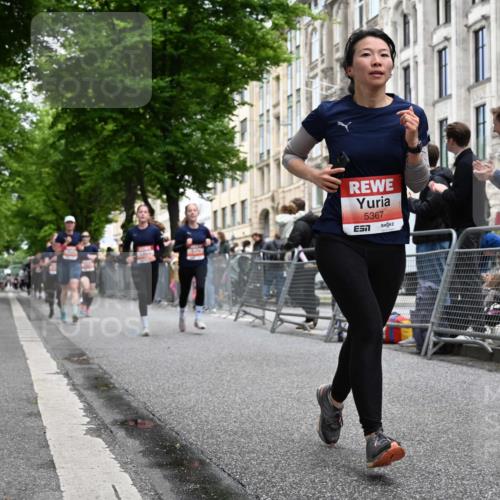 14.06.2026 - REWE Women's Run J. Mangold http://msf.ph/oto/9760087 14.06.2026 11:03:03 Ziel 5292, 5293, 5345, 5367, 5460, 5566, 5736, 5866, 5957, 5988 meine-sportfotos.de
