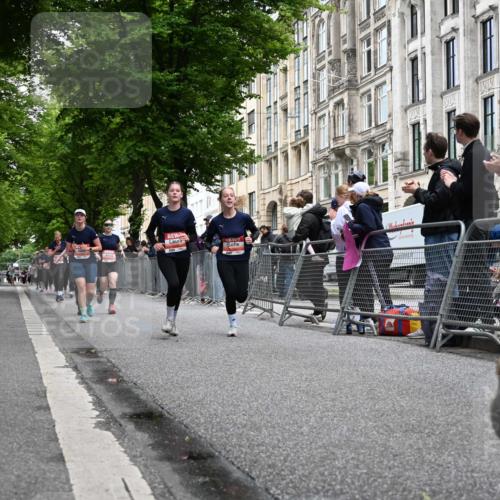 14.06.2026 - REWE Women's Run J. Mangold http://msf.ph/oto/9760089 14.06.2026 11:03:04 Ziel 5292, 5293, 5345, 5367, 5566, 5736, 5866, 5957, 5988 meine-sportfotos.de