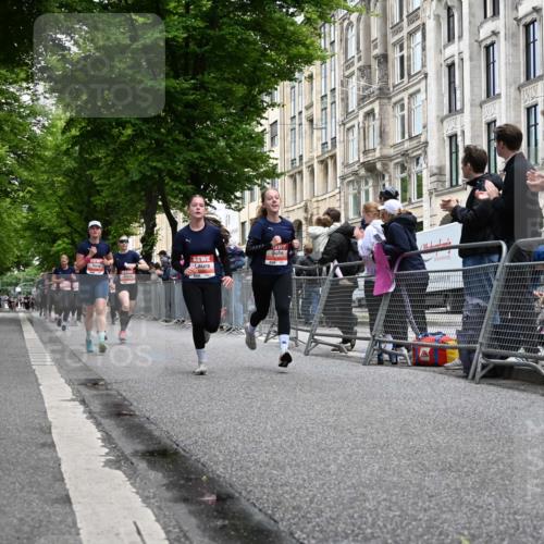 14.06.2026 - REWE Women's Run J. Mangold http://msf.ph/oto/9760092 14.06.2026 11:03:04 Ziel 5292, 5293, 5345, 5367, 5566, 5736, 5866, 5957, 5988 meine-sportfotos.de