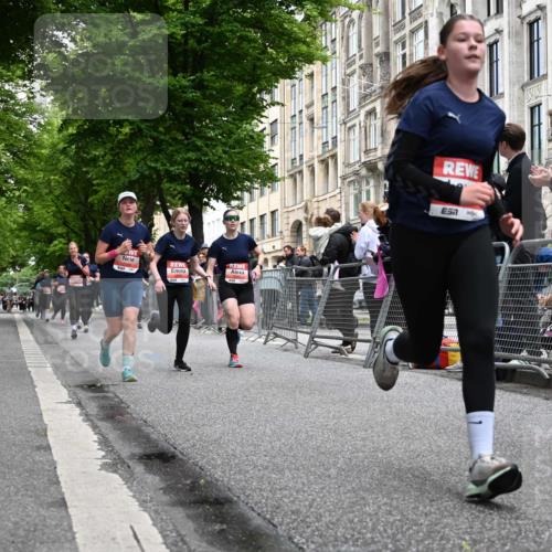14.06.2026 - REWE Women's Run J. Mangold http://msf.ph/oto/9760104 14.06.2026 11:03:05 Ziel 5292, 5293, 5345, 5356, 5367, 5566, 5866, 5957, 5988 meine-sportfotos.de