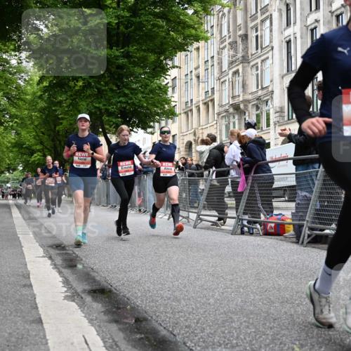 14.06.2026 - REWE Women's Run J. Mangold http://msf.ph/oto/9760106 14.06.2026 11:03:06 Ziel 5292, 5293, 5345, 5356, 5367, 5566, 5623, 5835, 5866, 5988 meine-sportfotos.de