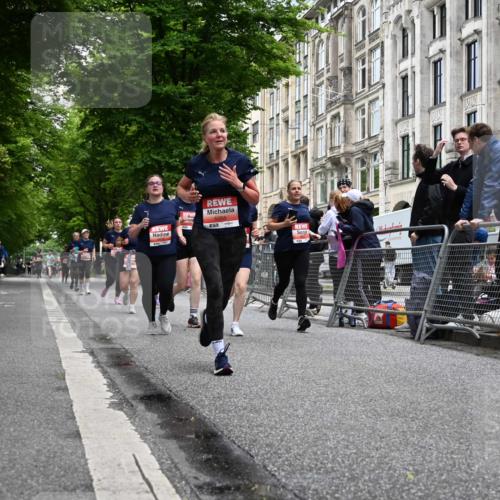 14.06.2026 - REWE Women's Run J. Mangold http://msf.ph/oto/9760133 14.06.2026 11:03:10 Ziel 5167, 5345, 5356, 5454, 5566, 5623, 5835, 5866, 5885, 5914, 6009 meine-sportfotos.de