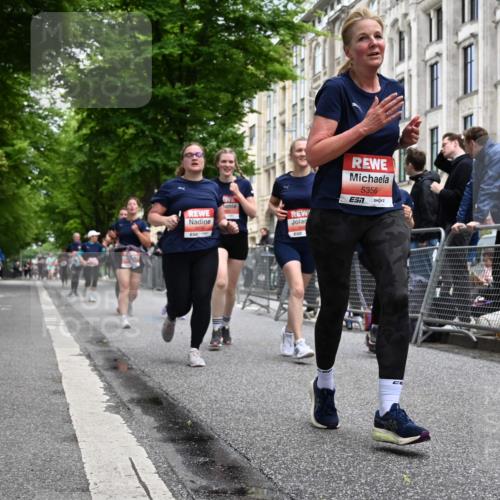 14.06.2026 - REWE Women's Run J. Mangold http://msf.ph/oto/9760142 14.06.2026 11:03:11 Ziel 5167, 5345, 5356, 5454, 5566, 5623, 5835, 5866, 5885, 5914, 6009 meine-sportfotos.de