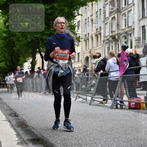14.06.2026 - REWE Women's Run J. Mangold http://msf.ph/oto/9760182 14.06.2026 11:03:18 Ziel 5137, 5167, 5297, 5454, 5823, 5914 meine-sportfotos.de