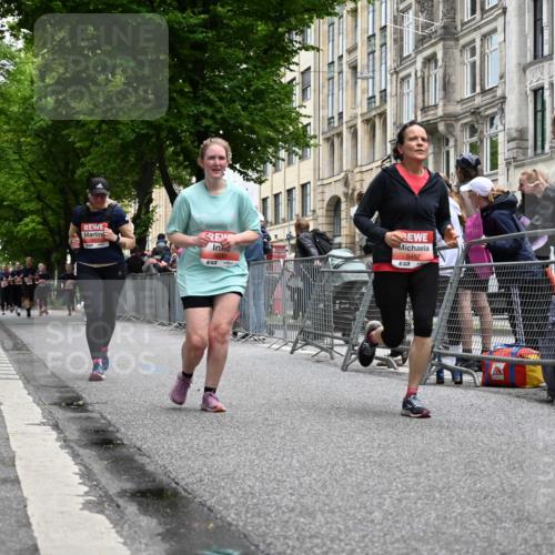 14.06.2026 - REWE Women's Run J. Mangold http://msf.ph/oto/9760214 14.06.2026 11:03:27 Ziel 5030, 5297, 5457, 5660, 5951 meine-sportfotos.de