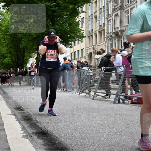14.06.2026 - REWE Women's Run J. Mangold http://msf.ph/oto/9760233 14.06.2026 11:03:29 Ziel 5030, 5457, 5660, 5951 meine-sportfotos.de