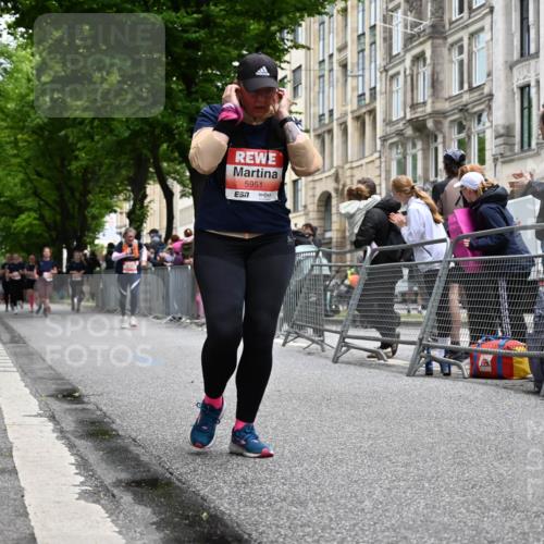 14.06.2026 - REWE Women's Run J. Mangold http://msf.ph/oto/9760240 14.06.2026 11:03:30 Ziel 5030, 5457, 5660, 5951 meine-sportfotos.de
