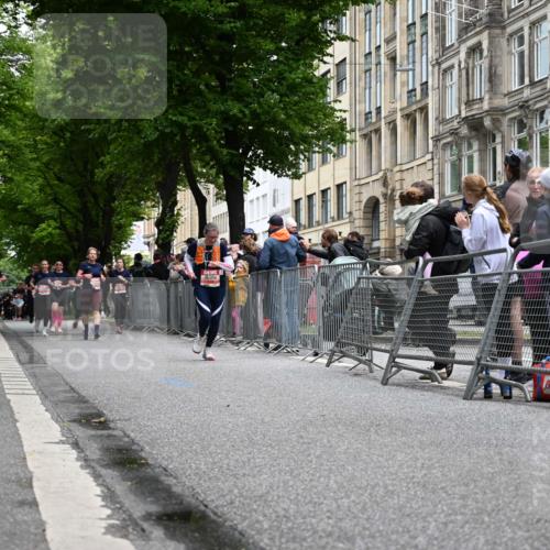 14.06.2026 - REWE Women's Run J. Mangold http://msf.ph/oto/9760242 14.06.2026 11:03:32 Ziel 5030, 5195, 5457, 5951 meine-sportfotos.de