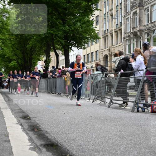 14.06.2026 - REWE Women's Run J. Mangold http://msf.ph/oto/9760251 14.06.2026 11:03:33 Ziel 5030, 5195, 5457, 5951 meine-sportfotos.de