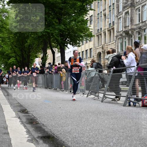 14.06.2026 - REWE Women's Run J. Mangold http://msf.ph/oto/9760253 14.06.2026 11:03:33 Ziel 5030, 5195, 5457, 5951 meine-sportfotos.de