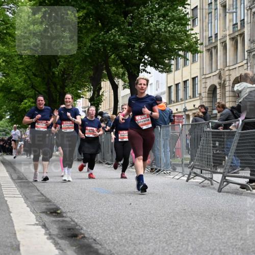 14.06.2026 - REWE Women's Run J. Mangold http://msf.ph/oto/9760265 14.06.2026 11:03:37 Ziel 5195, 5204, 5637, 5638, 5684, 5893 meine-sportfotos.de