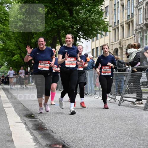 14.06.2026 - REWE Women's Run J. Mangold http://msf.ph/oto/9760288 14.06.2026 11:03:40 Ziel 5195, 5204, 5551, 5637, 5638, 5684, 5876, 5893, 6042 meine-sportfotos.de