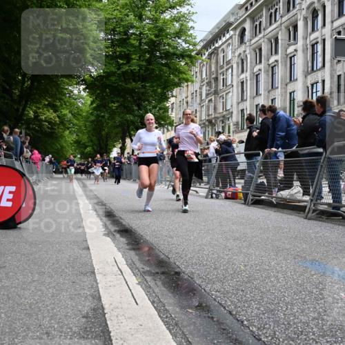 14.06.2026 - REWE Women's Run J. Mangold http://msf.ph/oto/9760316 14.06.2026 11:03:50 Ziel 5017, 5673, 5920, 6046, 6047 meine-sportfotos.de