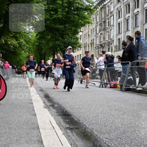 14.06.2026 - REWE Women's Run J. Mangold http://msf.ph/oto/9760336 14.06.2026 11:03:55 Ziel 5014, 5015, 5017, 5344, 5673, 5774, 5901, 5920, 5989, 6000, 6046 meine-sportfotos.de