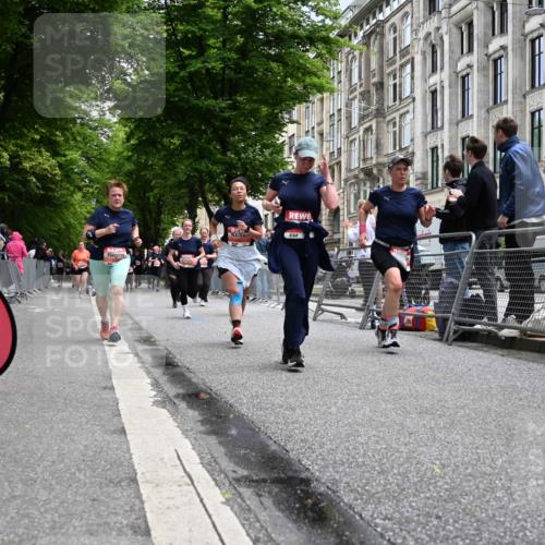 14.06.2026 - REWE Women's Run J. Mangold http://msf.ph/oto/9760341 14.06.2026 11:03:55 Ziel 5014, 5015, 5017, 5344, 5673, 5774, 5901, 5920, 5989, 6000, 6046 meine-sportfotos.de