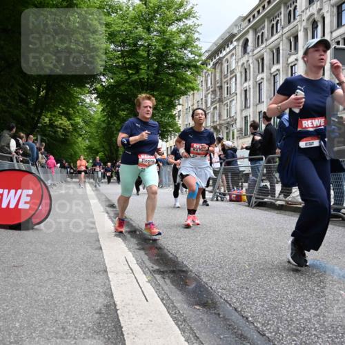14.06.2026 - REWE Women's Run J. Mangold http://msf.ph/oto/9760356 14.06.2026 11:03:57 Ziel 5014, 5015, 5344, 5673, 5774, 5901, 5920, 5989, 6000, 6050 meine-sportfotos.de