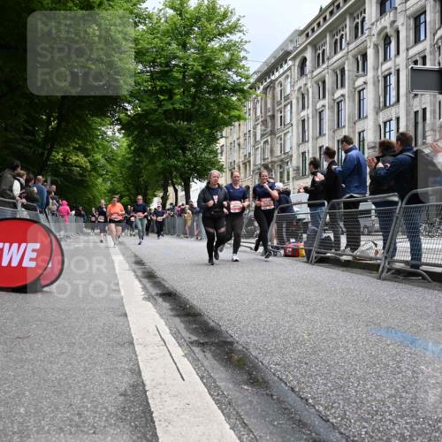 14.06.2026 - REWE Women's Run J. Mangold http://msf.ph/oto/9760362 14.06.2026 11:03:59 Ziel 5014, 5015, 5249, 5344, 5346, 5619, 5673, 5774, 5901, 5920, 5989, 6000, 6050 meine-sportfotos.de