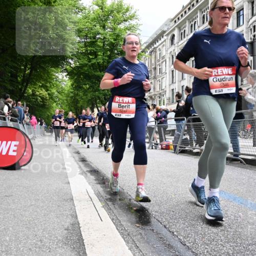14.06.2026 - REWE Women's Run J. Mangold http://msf.ph/oto/9760398 14.06.2026 11:04:05 Ziel 5044, 5045, 5203, 5212, 5249, 5282, 5289, 5290, 5294, 5344, 5346, 5349, 5350, 5392, 5417, 5471, 5619, 5760, 5826, 5863, 5984, 5989, 6050 meine-sportfotos.de