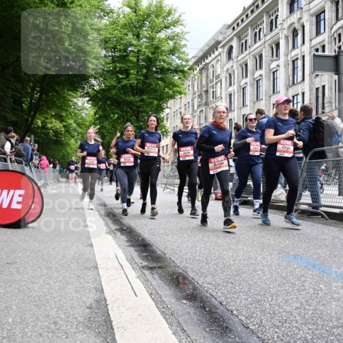14.06.2026 - REWE Women's Run J. Mangold http://msf.ph/oto/9760408 14.06.2026 11:04:06 Ziel 5044, 5045, 5183, 5203, 5212, 5249, 5282, 5289, 5290, 5294, 5346, 5349, 5350, 5392, 5417, 5471, 5619, 5760, 5826, 5863, 5984, 6050 meine-sportfotos.de