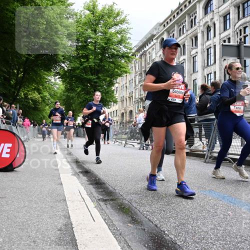 14.06.2026 - REWE Women's Run J. Mangold http://msf.ph/oto/9760445 14.06.2026 11:04:11 Ziel 5044, 5045, 5183, 5203, 5212, 5238, 5272, 5282, 5289, 5290, 5294, 5349, 5350, 5392, 5417, 5471, 5474, 5611, 5633, 5760, 5826, 5863, 5889, 5934, 5984 meine-sportfotos.de