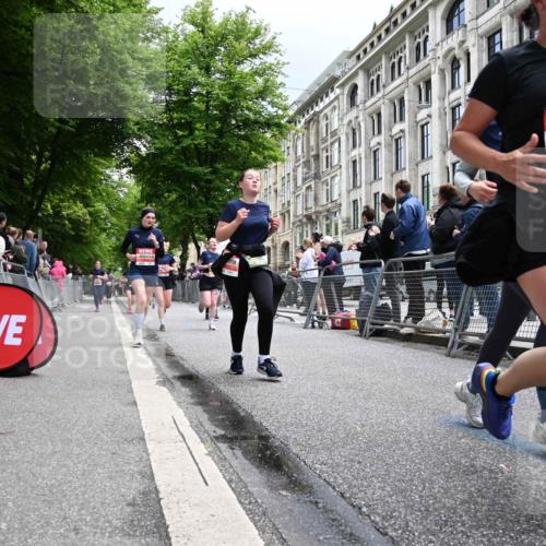 14.06.2026 - REWE Women's Run J. Mangold http://msf.ph/oto/9760450 14.06.2026 11:04:11 Ziel 5044, 5045, 5183, 5203, 5212, 5238, 5272, 5282, 5289, 5290, 5294, 5349, 5350, 5392, 5417, 5471, 5474, 5611, 5633, 5760, 5826, 5863, 5889, 5934, 5984 meine-sportfotos.de