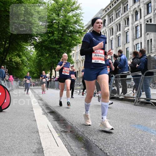 14.06.2026 - REWE Women's Run J. Mangold http://msf.ph/oto/9760466 14.06.2026 11:04:13 Ziel 5044, 5045, 5183, 5212, 5238, 5272, 5294, 5417, 5474, 5611, 5633, 5826, 5863, 5889, 5934 meine-sportfotos.de