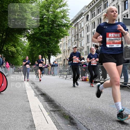 14.06.2026 - REWE Women's Run J. Mangold http://msf.ph/oto/9760476 14.06.2026 11:04:14 Ziel 5044, 5045, 5183, 5212, 5238, 5272, 5474, 5522, 5611, 5633, 5826, 5863, 5889, 5934 meine-sportfotos.de