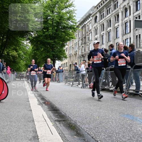 14.06.2026 - REWE Women's Run J. Mangold http://msf.ph/oto/9760480 14.06.2026 11:04:15 Ziel 5044, 5045, 5183, 5212, 5238, 5272, 5474, 5522, 5523, 5611, 5633, 5826, 5889, 5934 meine-sportfotos.de