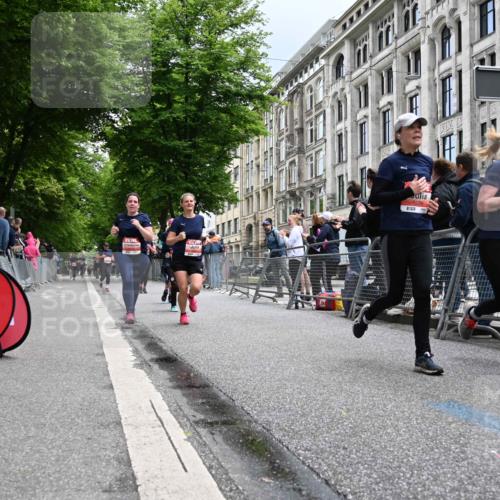14.06.2026 - REWE Women's Run J. Mangold http://msf.ph/oto/9760485 14.06.2026 11:04:15 Ziel 5044, 5045, 5183, 5212, 5238, 5272, 5474, 5522, 5523, 5611, 5633, 5826, 5889, 5934 meine-sportfotos.de