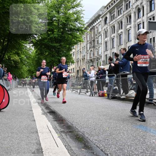14.06.2026 - REWE Women's Run J. Mangold http://msf.ph/oto/9760487 14.06.2026 11:04:15 Ziel 5044, 5045, 5183, 5212, 5238, 5272, 5474, 5522, 5523, 5611, 5633, 5826, 5889, 5934 meine-sportfotos.de